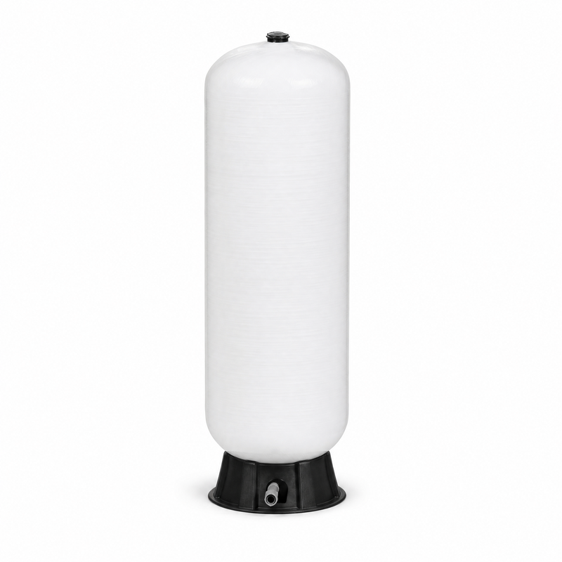 ROmate-40 reverse osmosis storage tank from Mid Atlantic Water: Pentair Structural 16 x 33 tank with 40 gallons total volume for high-demand RO applications